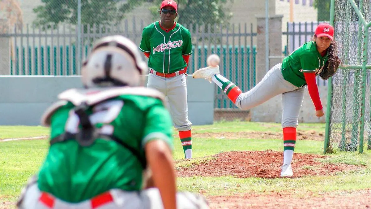 Rosi del Castillo seleccion femenil de beisbol en la copa mundial